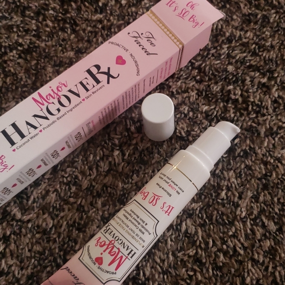 *Price Drop*  Too Faced Hangover Primer - Picture 3 of 5